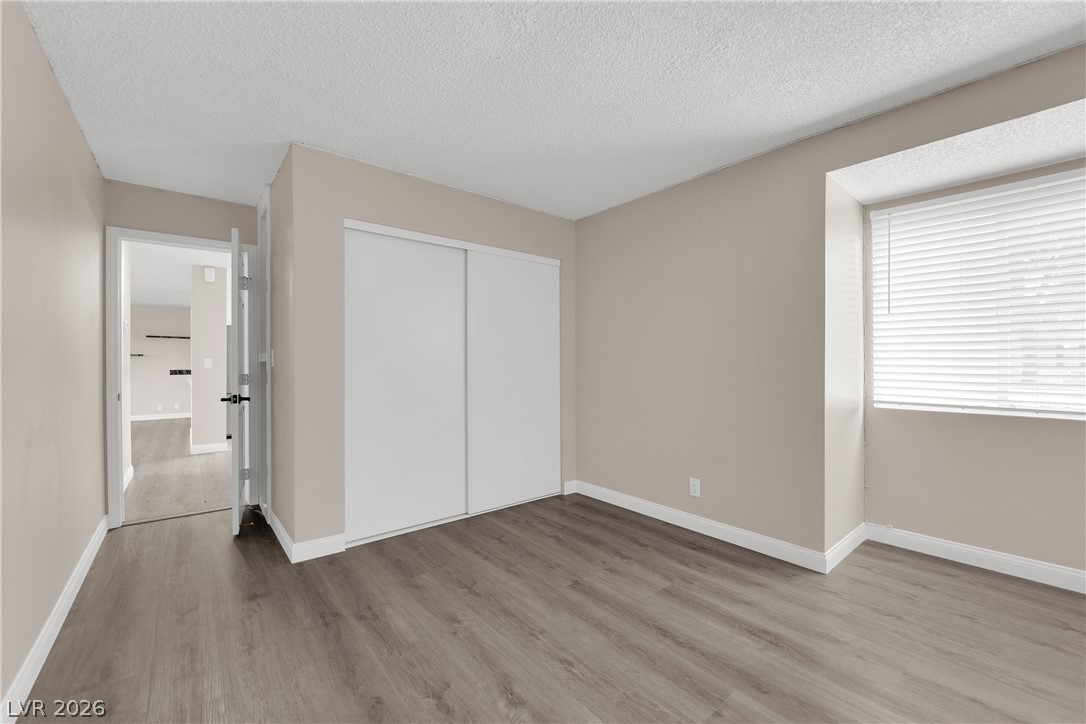 Photo 14 of 31, 5049 Spencer Street #A