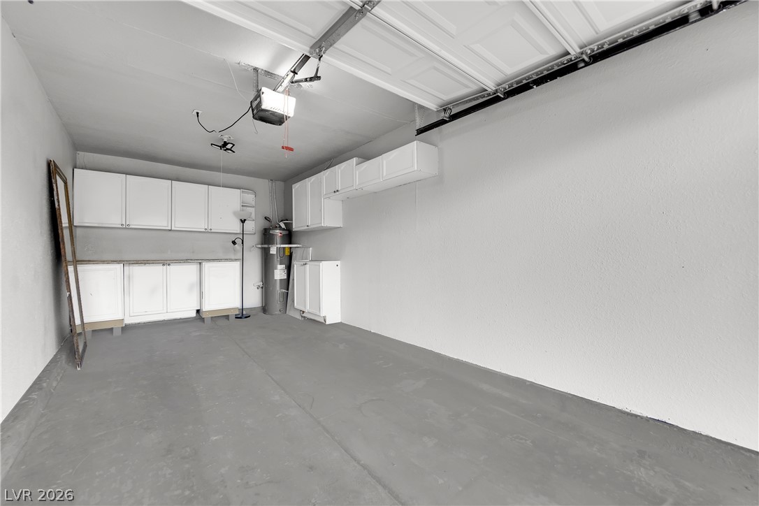 Photo 25 of 31, 5049 Spencer Street #A