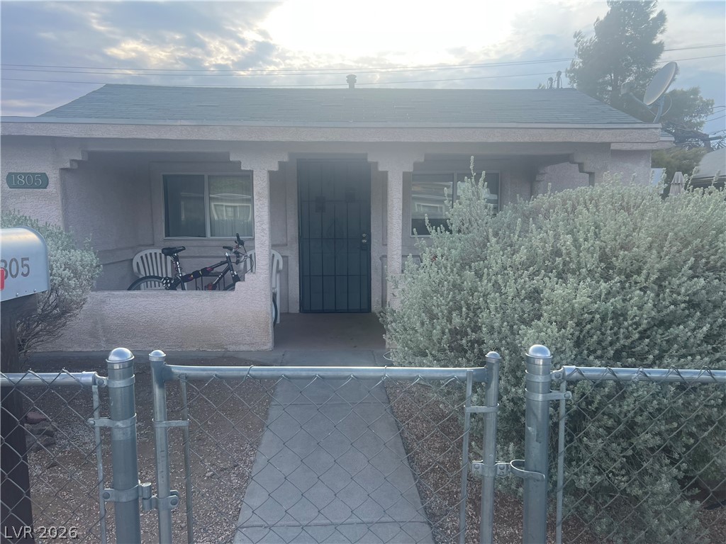 Photo 3 of 1805 Moser Drive