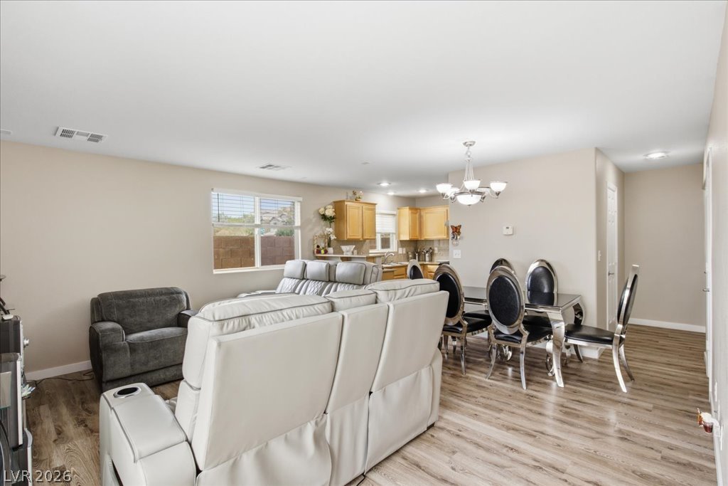 Photo 4 of 10818 Rosabella Street