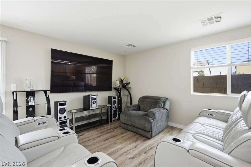 Photo 5 of 10818 Rosabella Street