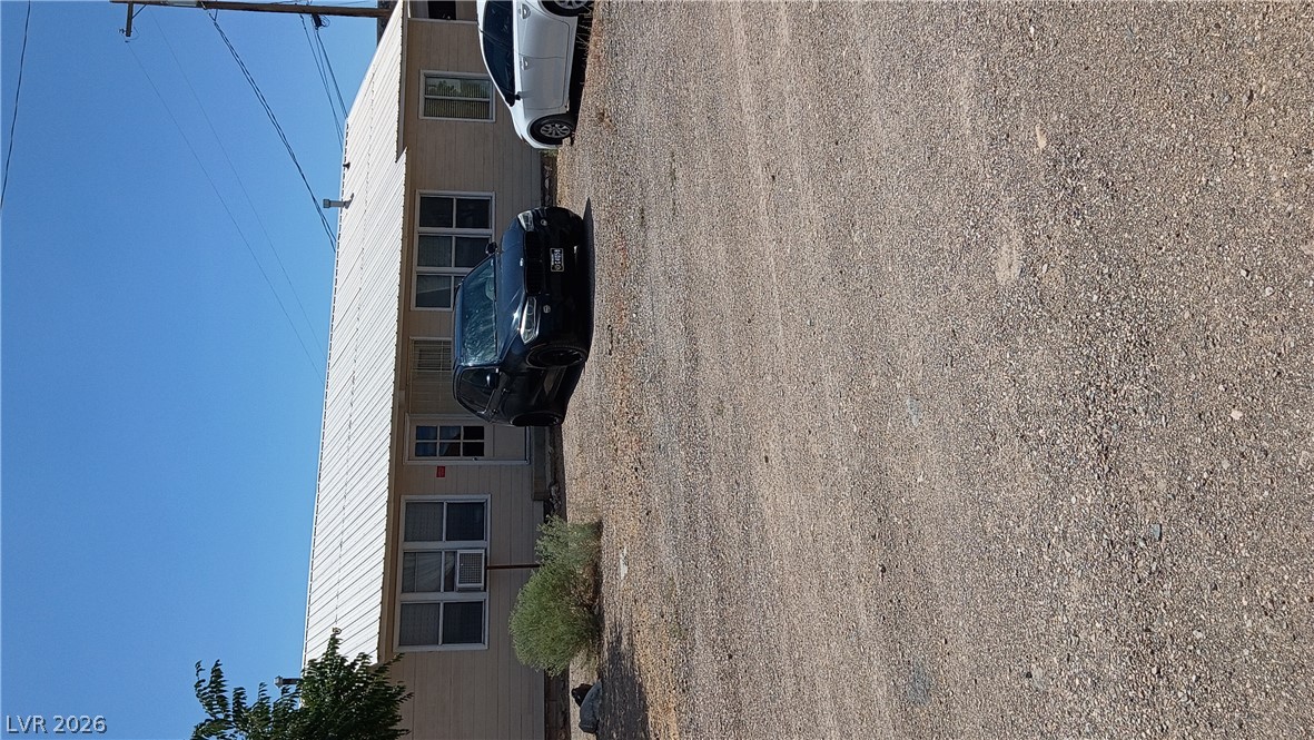 Photo 3 of 1017 N Fifth Street