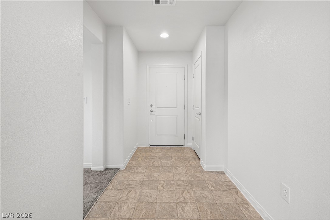 Photo 5 of 132 W Winston Lane