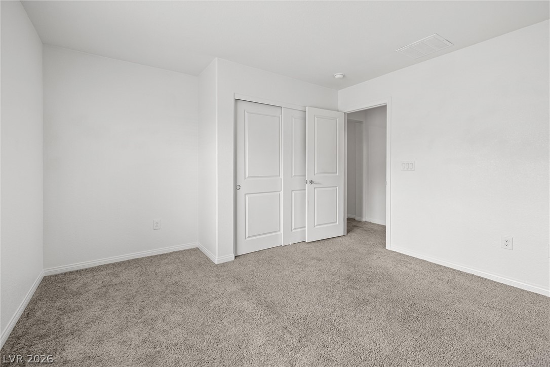 Photo 8 of 32, 132 W Winston Lane