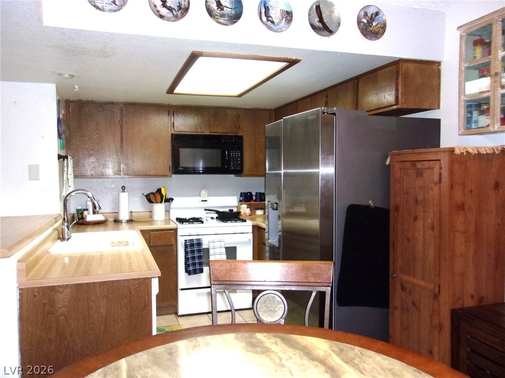 Photo 6 of 16, 3720 Desert Marina Drive #33