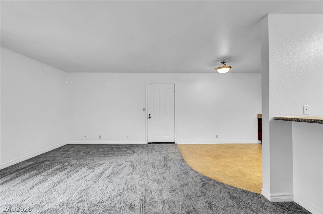 Photo 8 of 31, 4340 Sandy River Drive #84