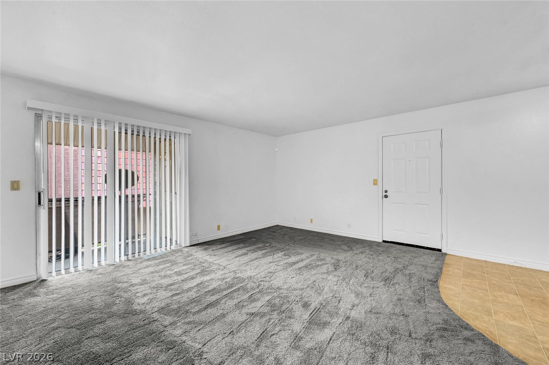 Photo 9 of 31, 4340 Sandy River Drive #84