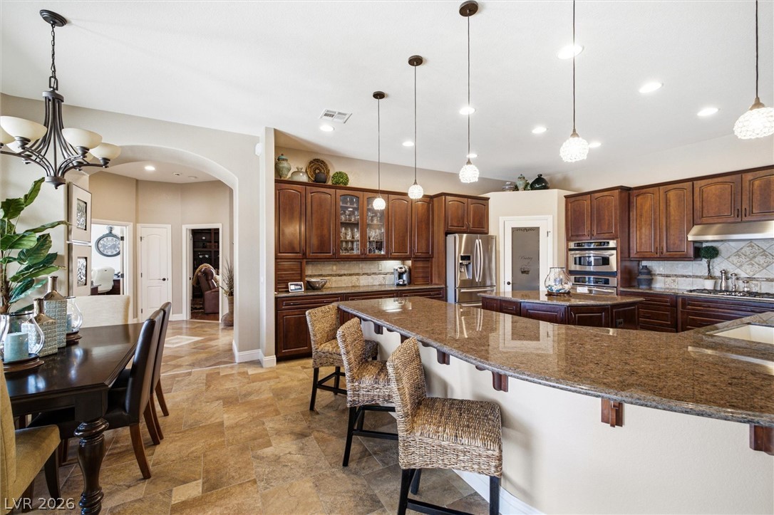 Photo 16 of 66, 6671 Greenbriar Court