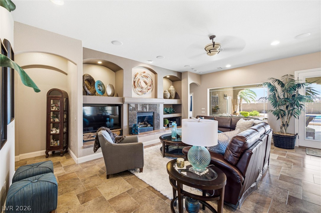 Photo 10 of 66, 6671 Greenbriar Court