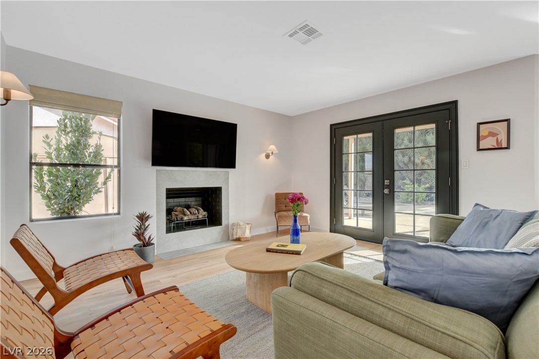 Photo 16 of 41, 4439 Selleck Lane