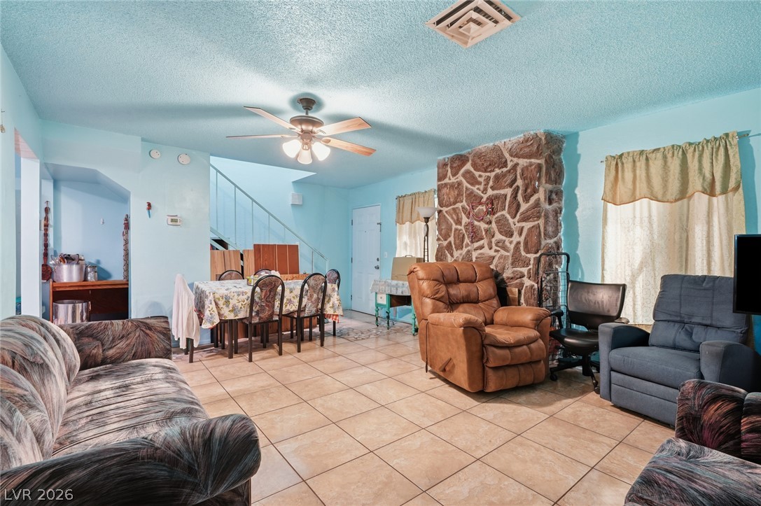 Photo 5 of 3978 Voxna Street