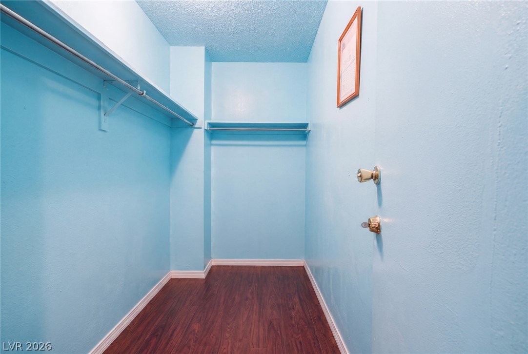 Photo 9 of 38, 3978 Voxna Street