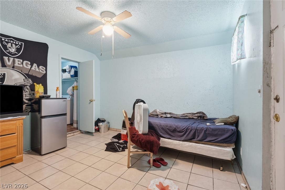 Photo 32 of 38, 3978 Voxna Street