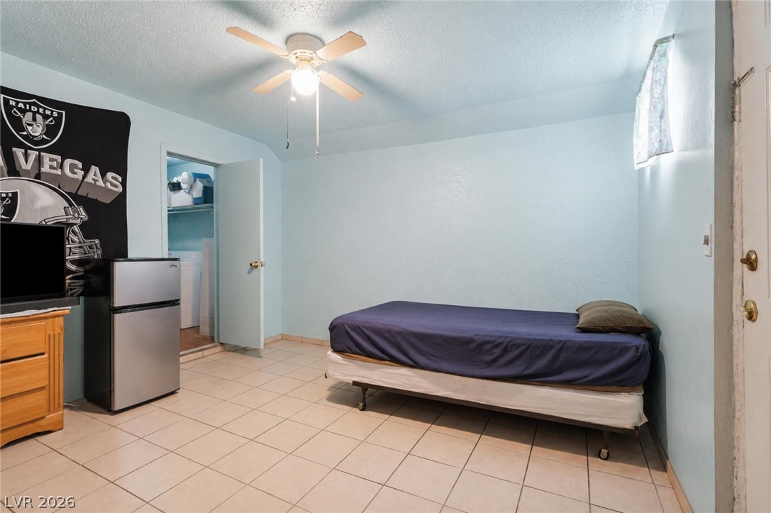 Photo 13 of 38, 3978 Voxna Street