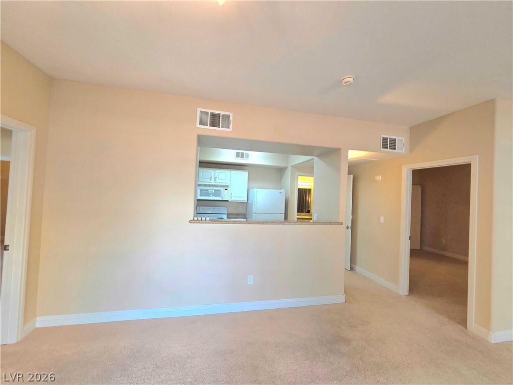 Photo 10 of 18, 8000 W Badura Avenue #1047
