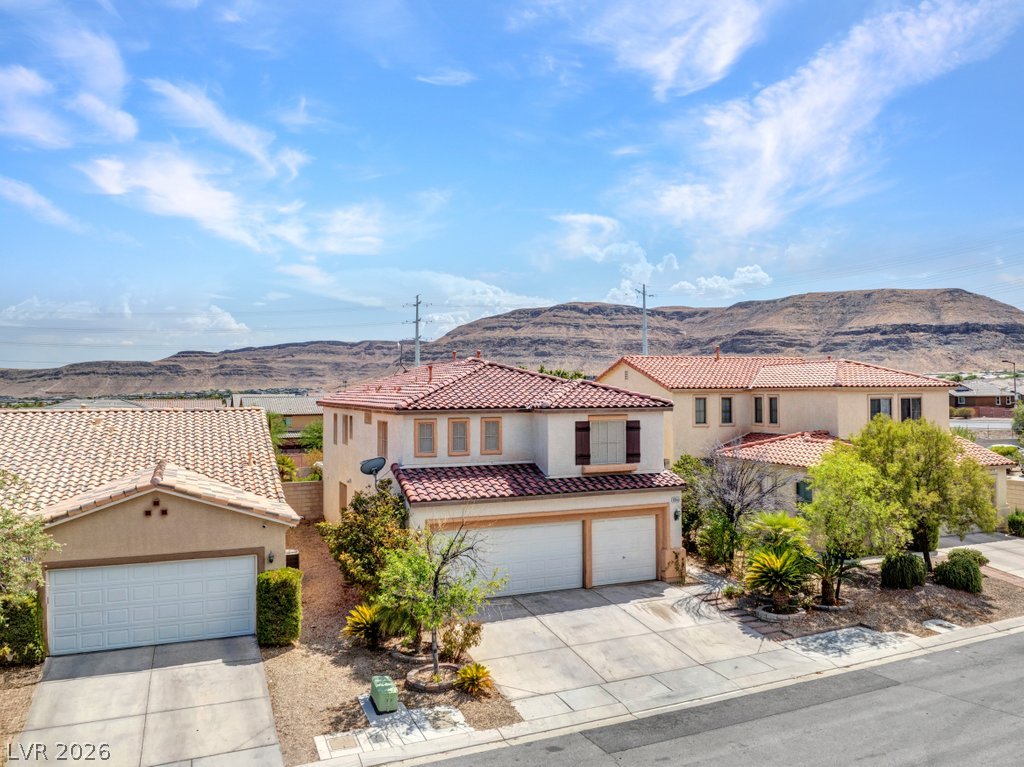 Photo 2 of 10143 Canyon Hills Avenue