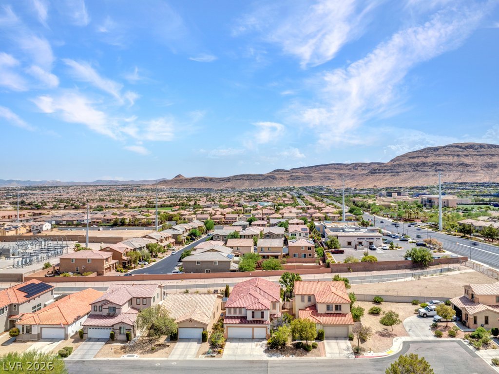 Photo 4 of 10143 Canyon Hills Avenue