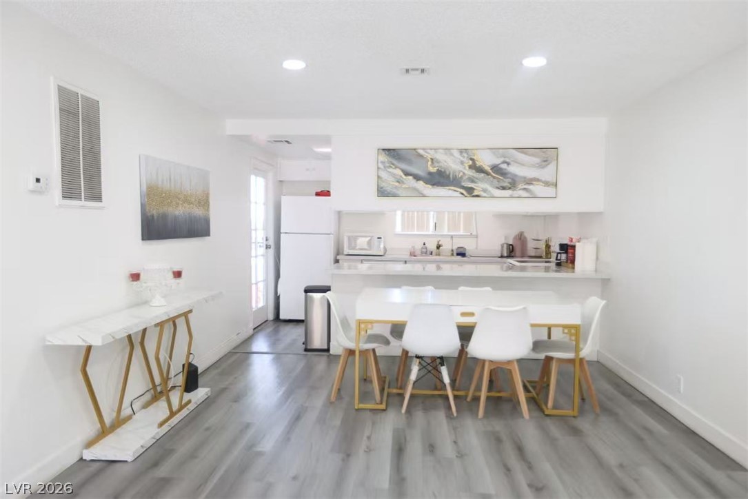 Photo 10 of 24, 3232 Jericho Street #A