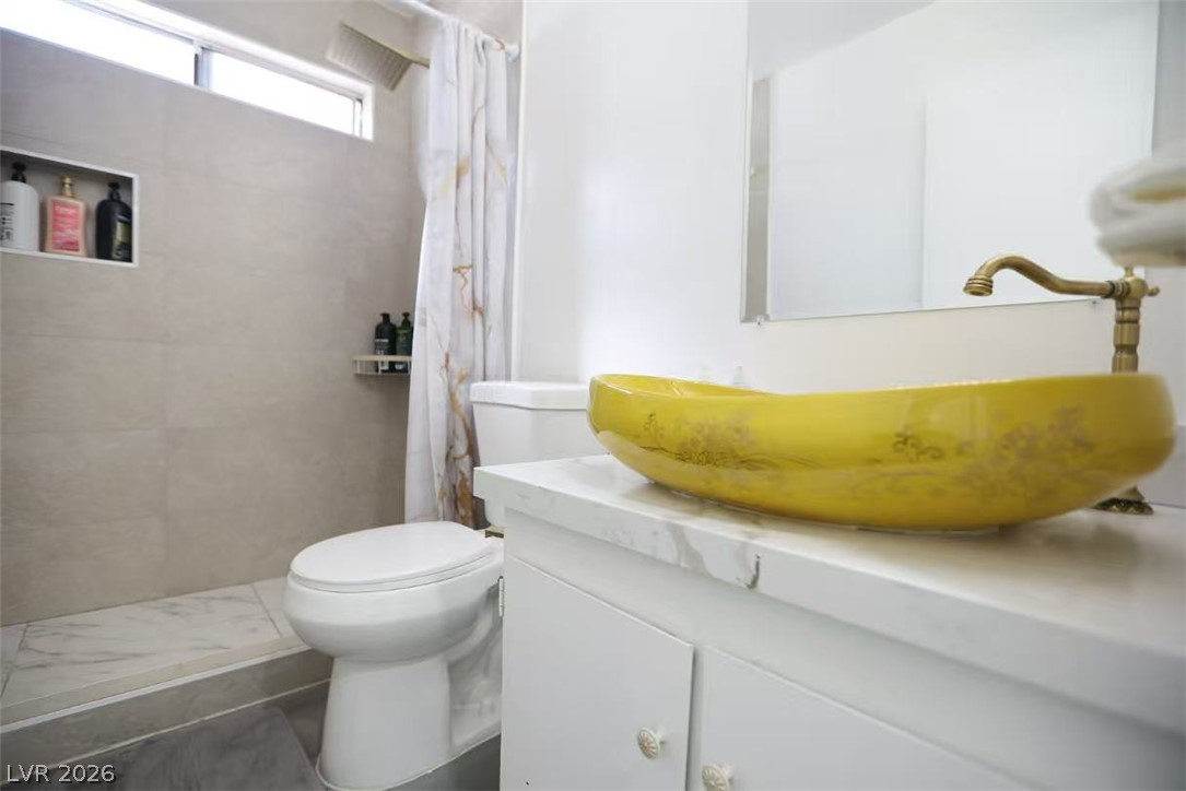 Photo 20 of 24, 3232 Jericho Street #A