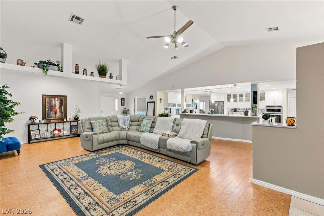 Photo 11 of 40, 7275 Darby Avenue