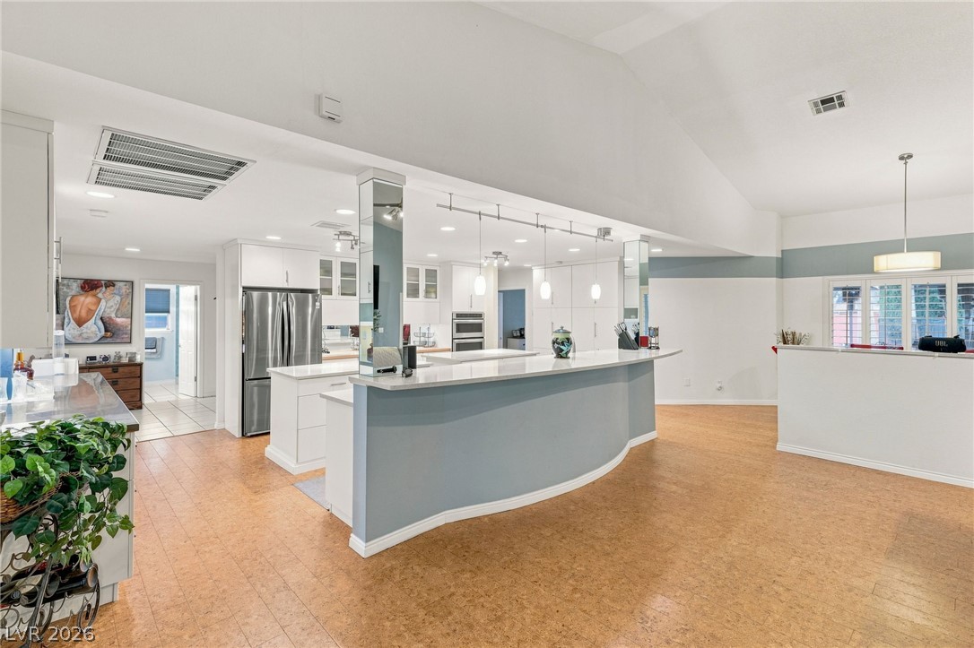 Photo 12 of 40, 7275 Darby Avenue