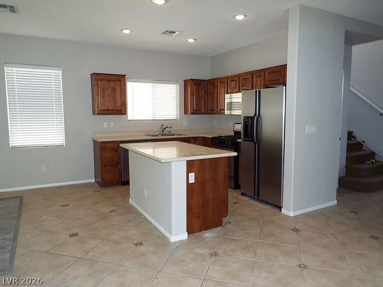 Photo 6 of 24, 10825 Paradise Road