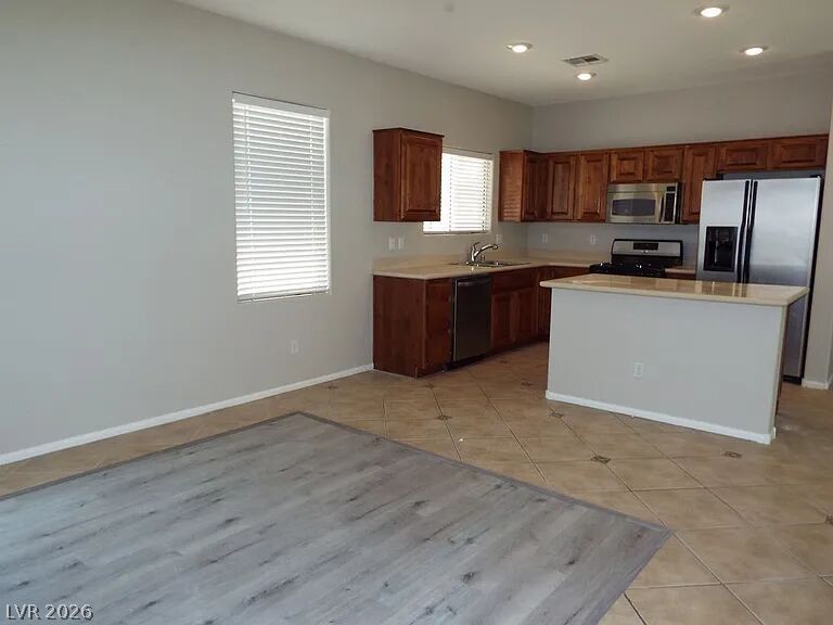 Photo 7 of 24, 10825 Paradise Road