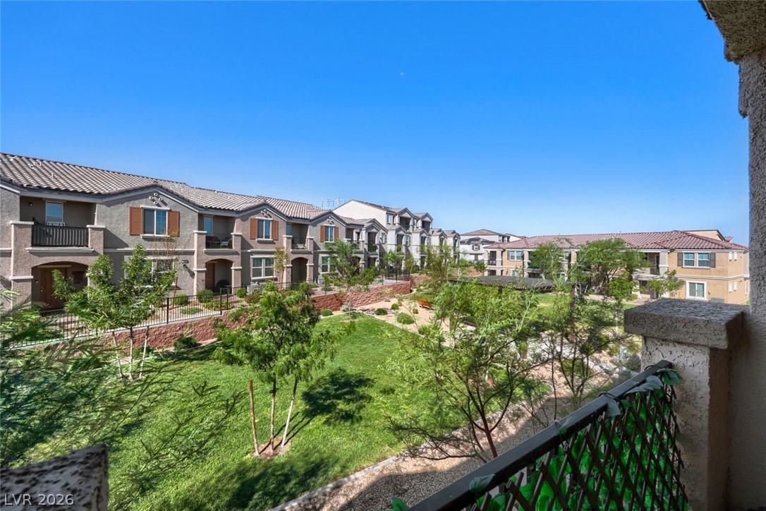 Photo 8 of 17, 523 Cattleya pl