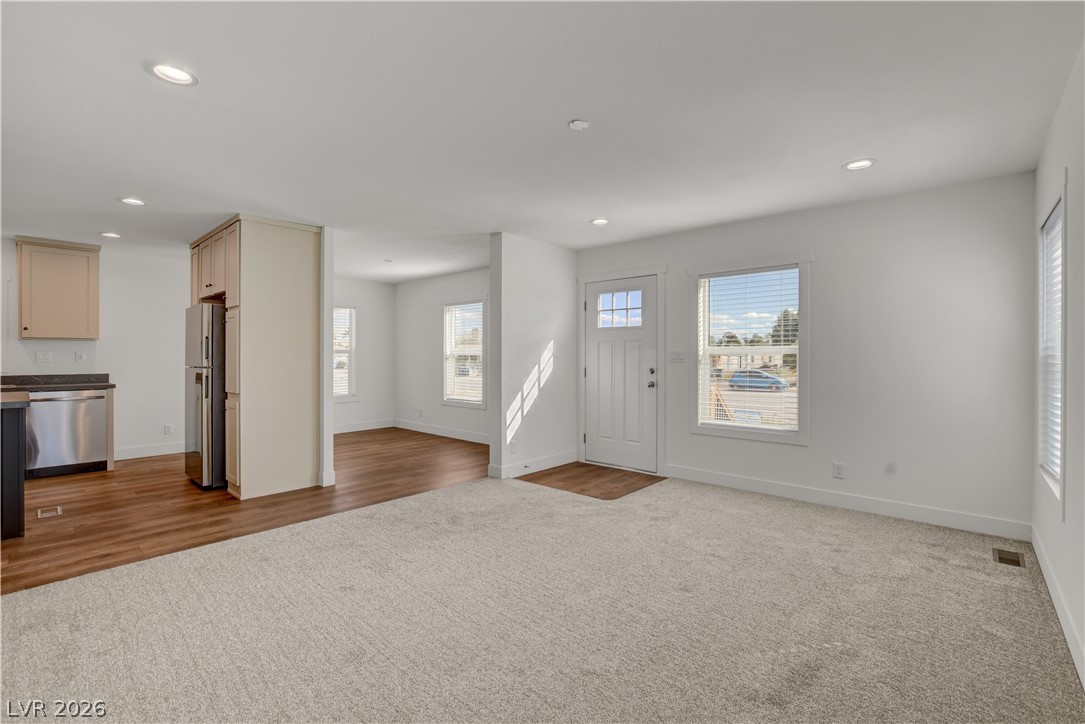 Photo 5 of 478 W Ingram Avenue
