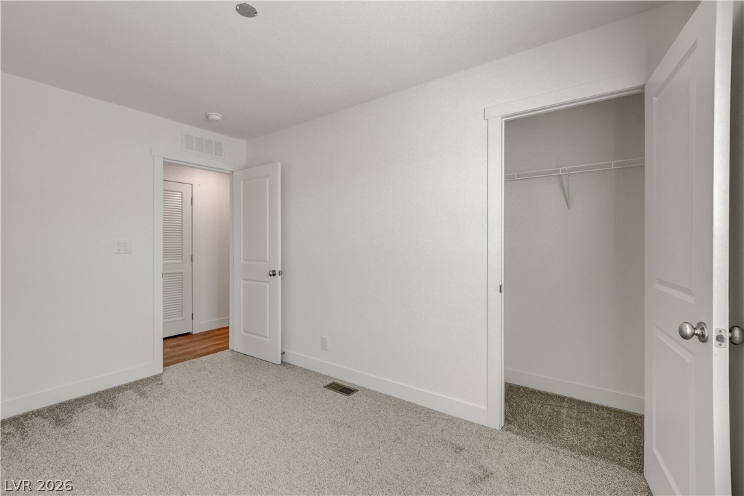 Photo 15 of 39, 478 W Ingram Avenue