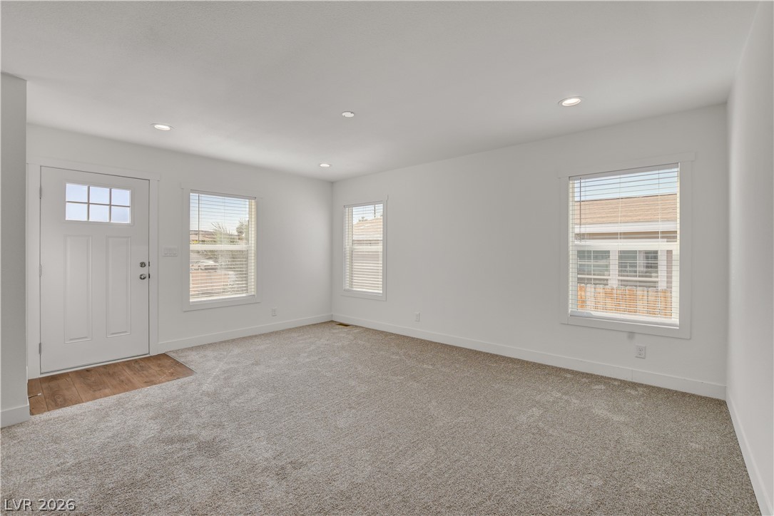 Photo 16 of 39, 478 W Ingram Avenue
