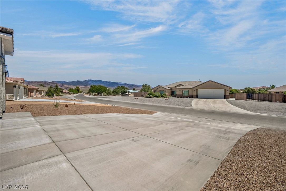 Photo 5 of 6930 Sandpebble Street