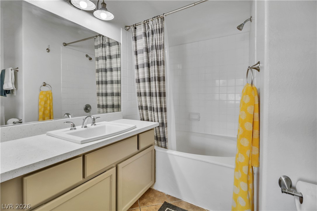 Photo 18 of 29, 1401 Red Crest Lane #201