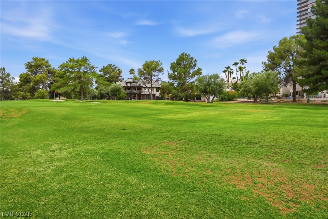 Photo 25 of 28, 3045 Pinehurst Drive #B