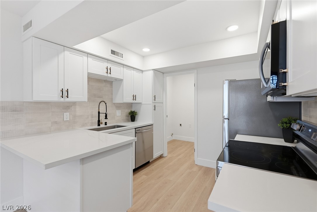 Photo 5 of 3045 Pinehurst Drive #B