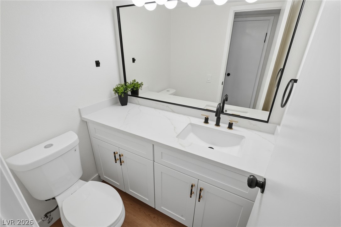 Photo 8 of 28, 3045 Pinehurst Drive #B