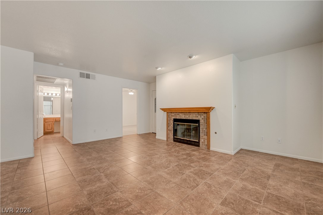 Photo 8 of 40, 701 Capri Drive #13B