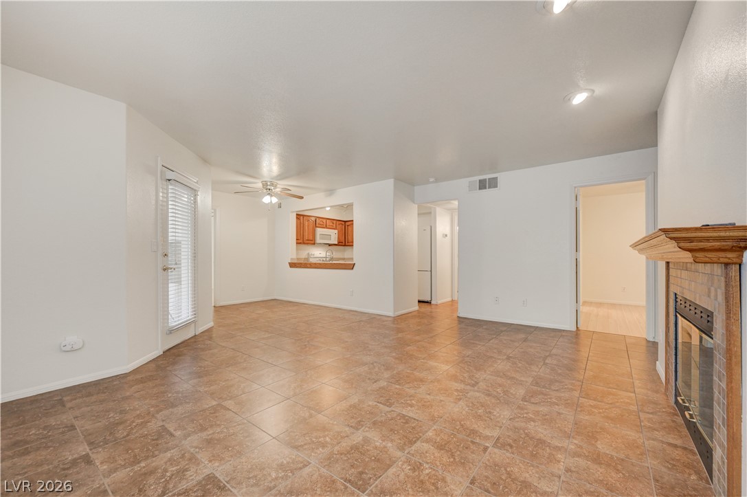 Photo 9 of 40, 701 Capri Drive #13B