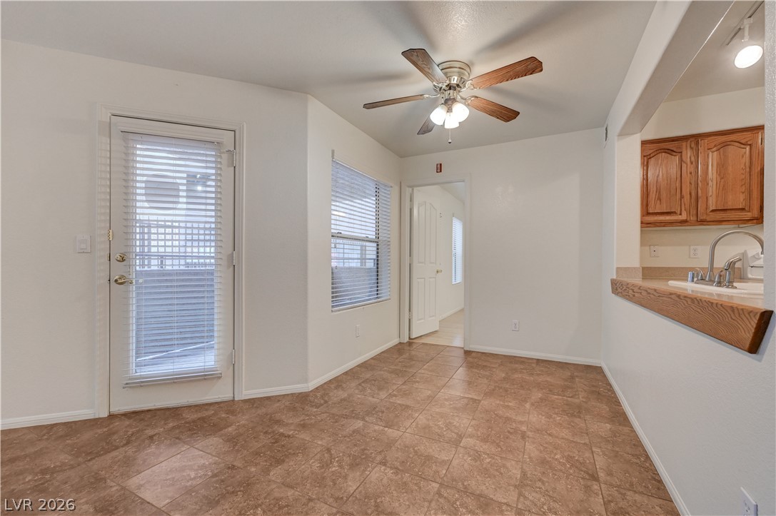 Photo 11 of 40, 701 Capri Drive #13B