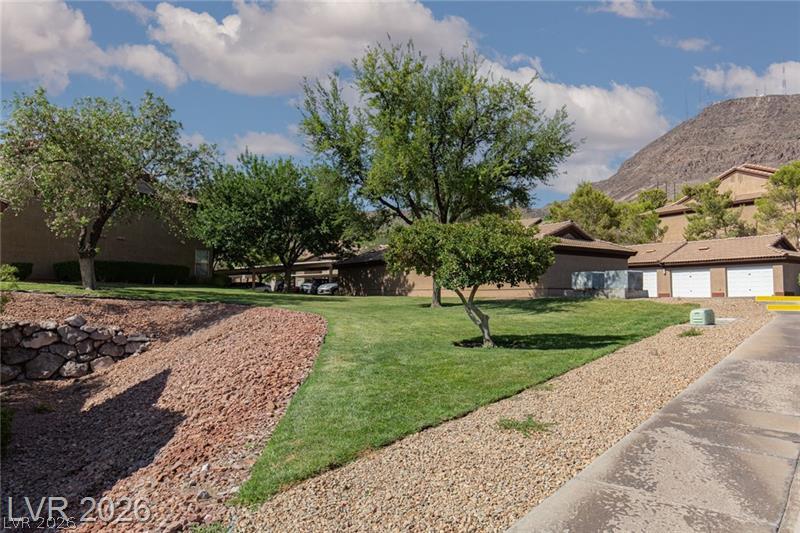 Photo 29 of 32, 231 W Horizon Ridge Parkway #1126