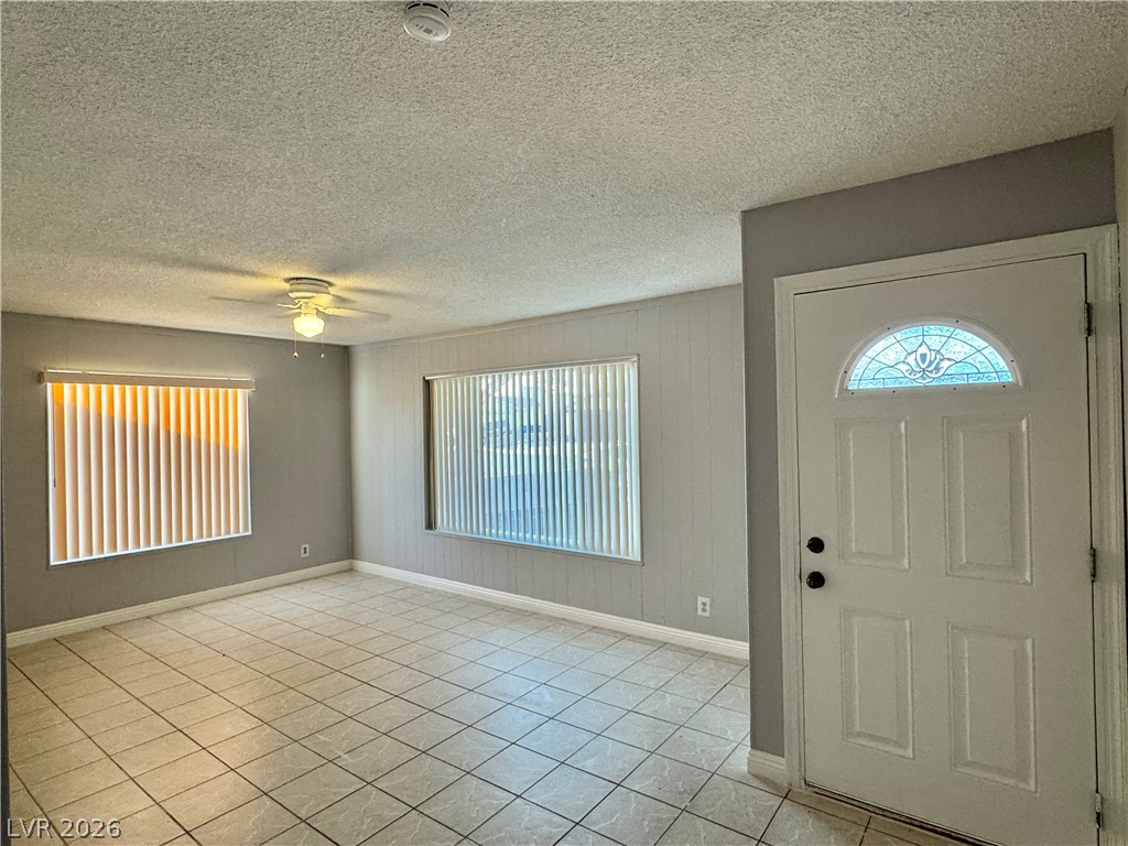 Photo 6 of 38, 7121 Pleasant View Avenue