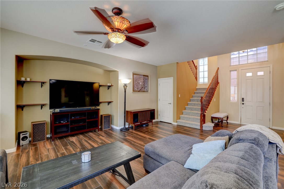Photo 4 of 9831 Twin Mill Street