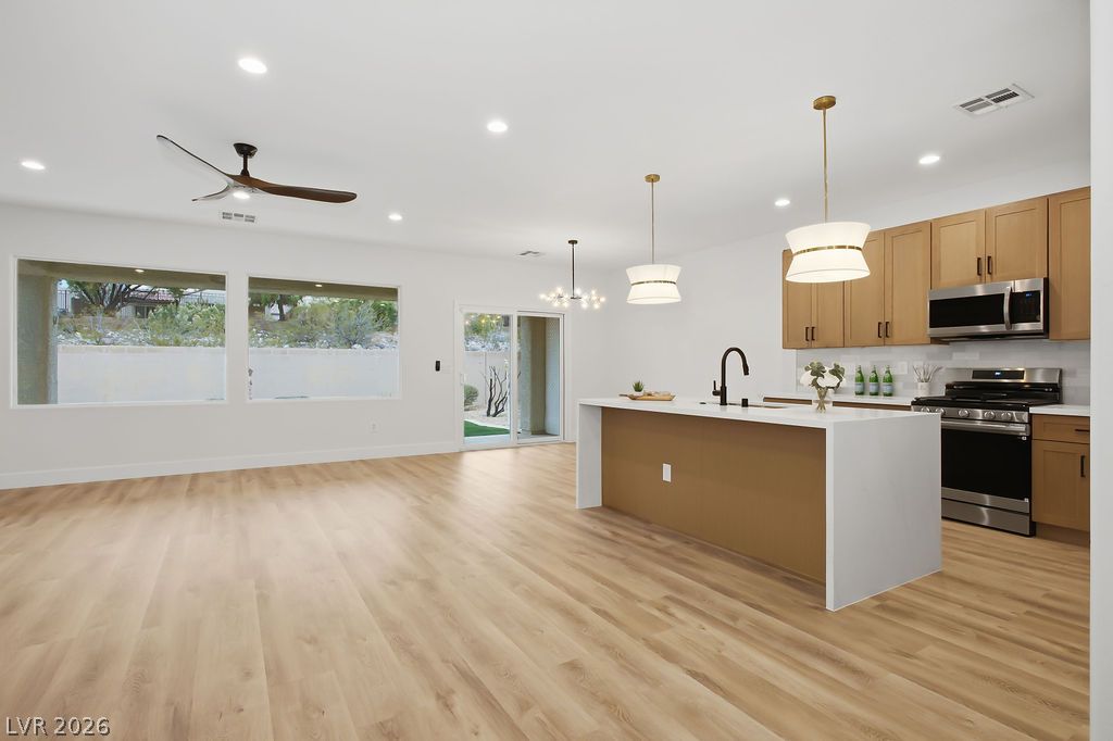 Photo 6 of 32, 2251 Bildad Drive