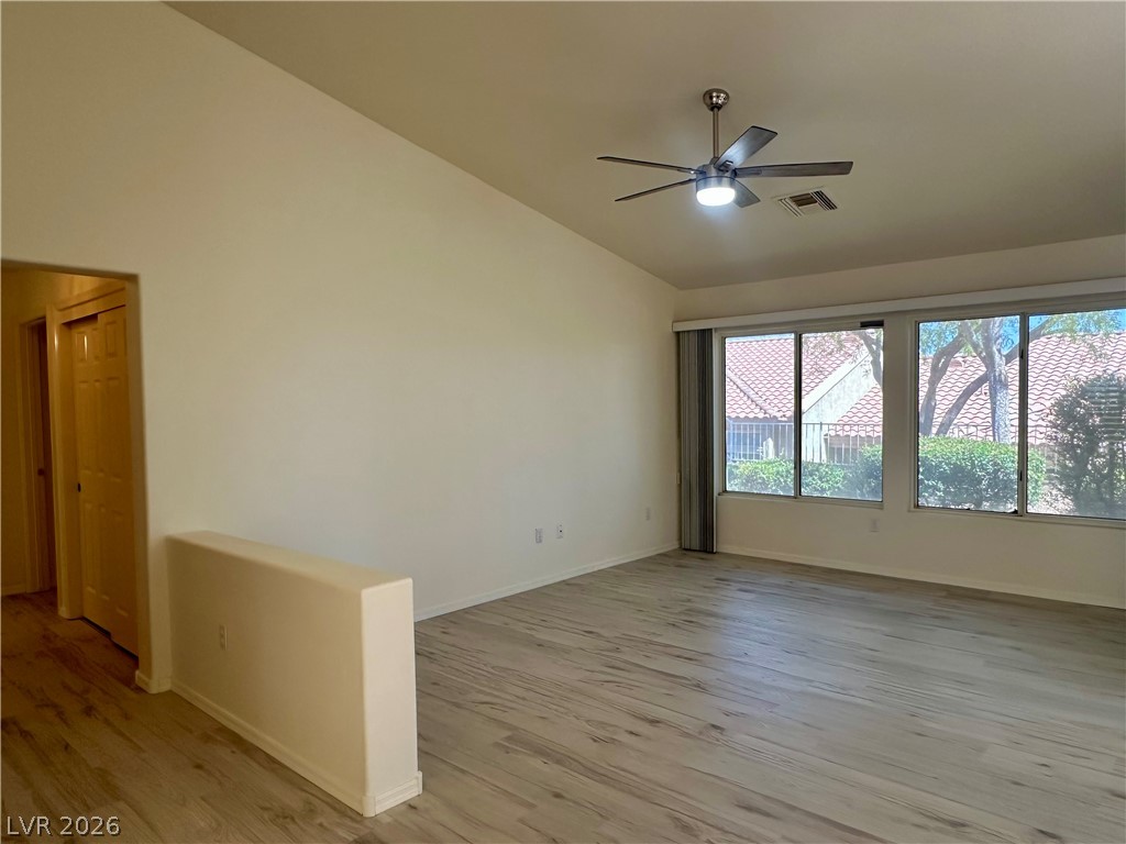 Photo 6 of 32, 10016 Heyfield Drive