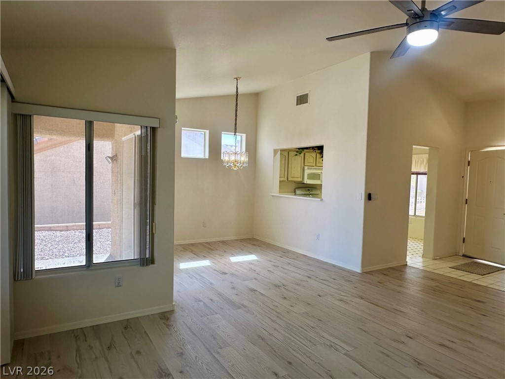 Photo 9 of 32, 10016 Heyfield Drive