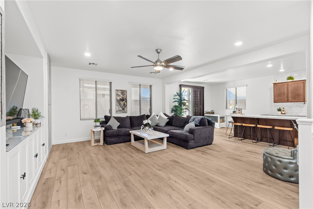 Photo 6 of 57, 6195 Pine Banks Court