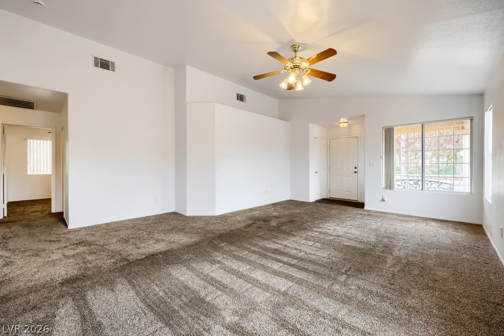 Photo 7 of 39, 976 Skyforest Drive