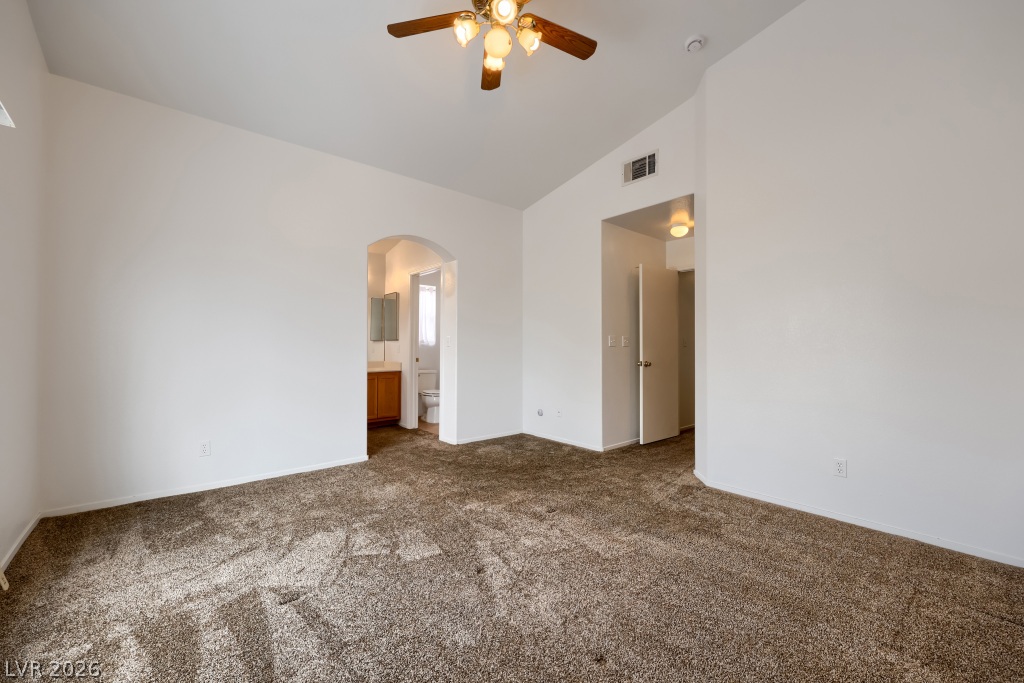Photo 19 of 39, 976 Skyforest Drive