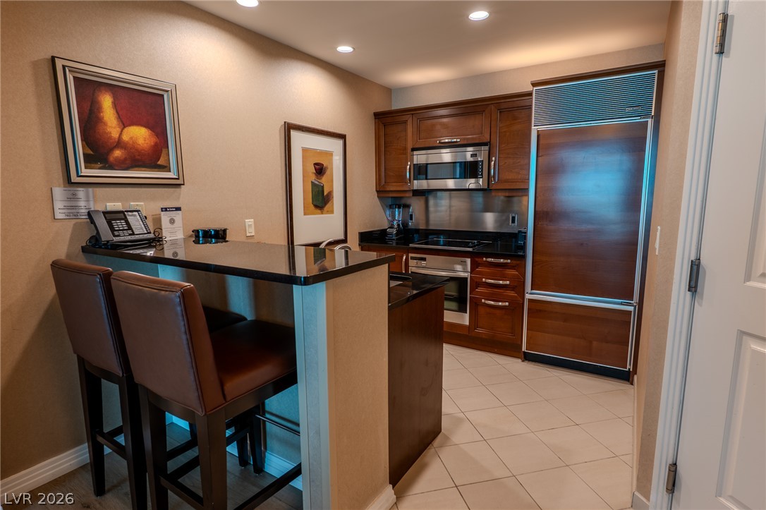 Photo 8 of 61, 135 E Harmon Avenue #3214