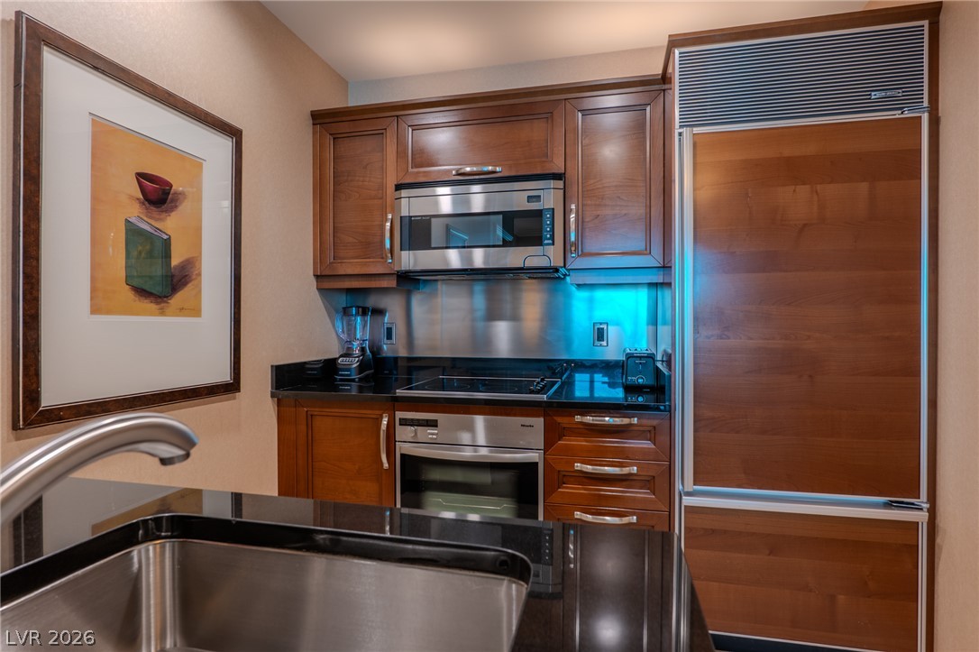 Photo 10 of 61, 135 E Harmon Avenue #3214